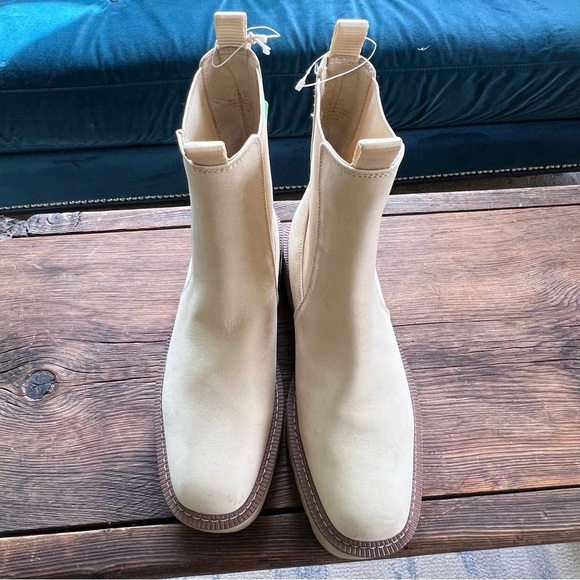 Sam Edelman Women's Laguna Chelsea Banana Cream Leather Ankle Boot 9.5 Medium - Picture 9 of 10